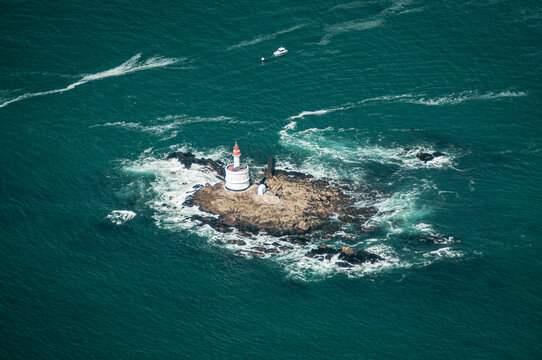 vue a&eacute;rienne du phare de la Teignouse dans le Morbihan en France
