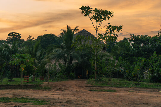p&ocirc;r do sol na tribo