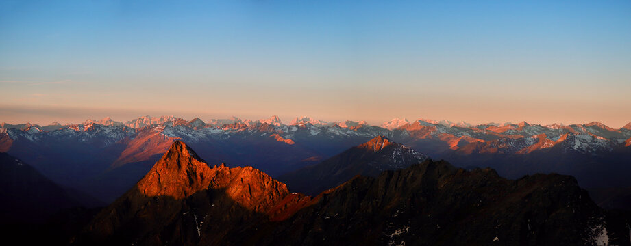 Sonnenaufgang Glocknergruppe