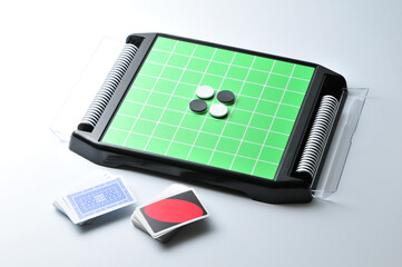テーブルゲーム　オセロ・トランプ・カードゲーム　（白背景）