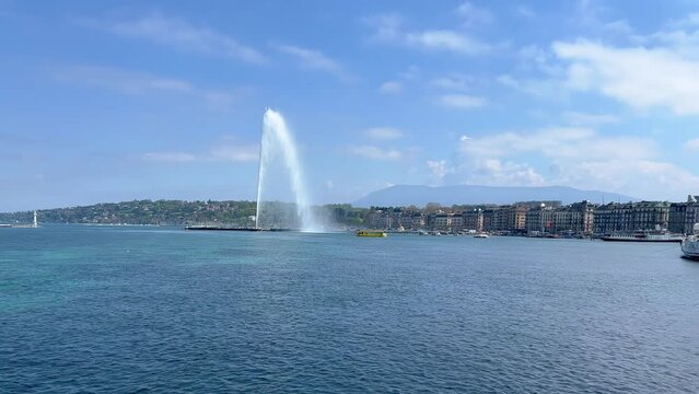 The famous fountain on Lake Geneva in Switzerland - travel photography in Switzerland