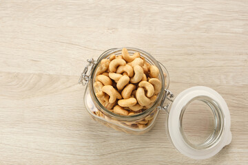 Roasted Cashew Nuts (Kacang Mete) in a bowl
