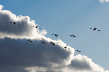 Formación de aviones, avionetas