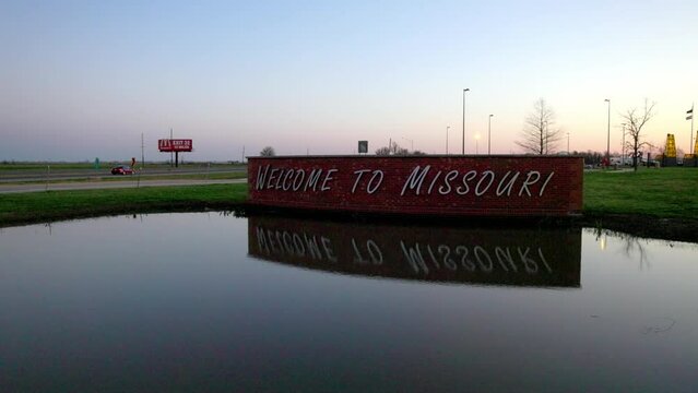 Welcome to Missouri brick sign with stable video.