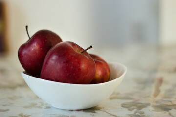 apples in a bowl
