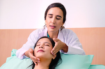 Obraz premium beauty doctor with young woman beauty concept.