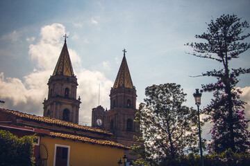 Fototapeta na wymiar Torres de iglesia