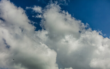 Obraz premium blue sky with clouds