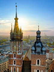 Kościół Mariacki w Krakowie w wiosenny poranek © Michal45