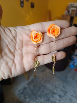 Polimer clay earrings and roses