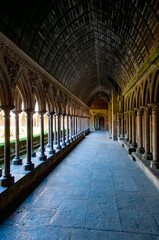 モンサンミッシェル修道院の回廊の木造の天井