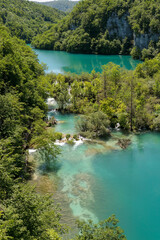 Fototapeta na wymiar Turquoise lake in Plitvice national park - Croatia