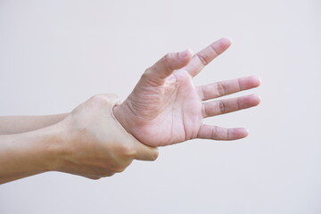 Asian woman having hand numbness