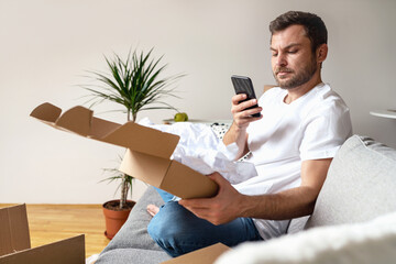 Man received internet purchase and posting his feedback in internet.