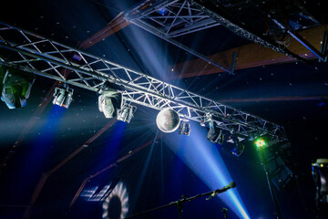 Fototapeta na wymiar lights on stage