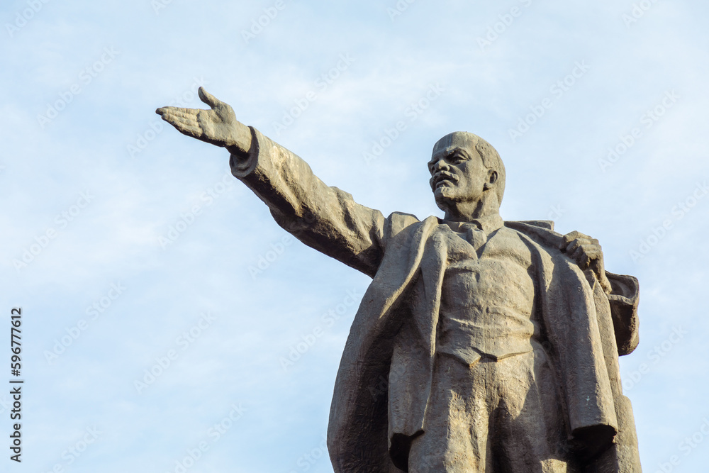 Wall mural Vladimir Lenin statue