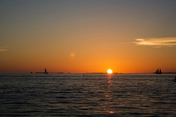 Obraz premium sunset over the sea