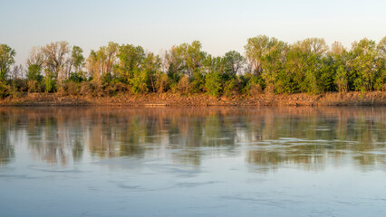 Fototapeta na wymiar spring sunrise over the Missouri River at Dalton Bottom, MO