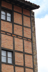 Detalles de un edificio en Santillana del Mar