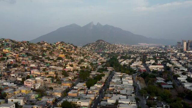 Monterrey, Nuevo Leon. Con vista al cerro de la silla 