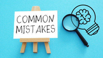 Common mistakes are shown using the text - obrazy, fototapety, plakaty