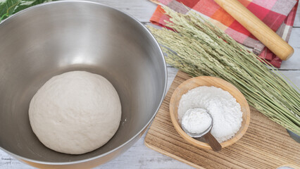 米粉で生地をつくる｜米粉パンなどの米粉を使ったお菓子づくり　イメージ