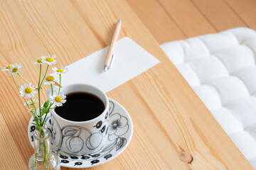 花とコーヒーと文房具