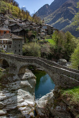 Fototapeta na wymiar Pontboset - Aosta - Valle d'Aosta - Italia