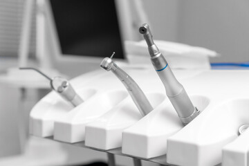 Naklejka premium Close-up of dental instruments in a modern dental office