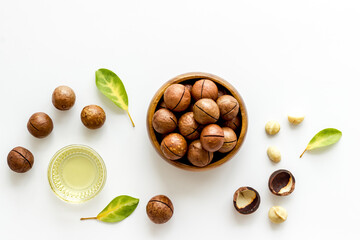 Natural macadamia nuts oil for cosmetic or cooking