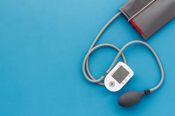 White blood pressure monitor for blood pressure and heart rate