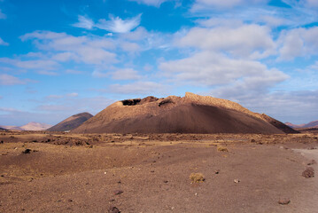 Fototapeta na wymiar Caldera El Cuervo, volcano, Lanzarote