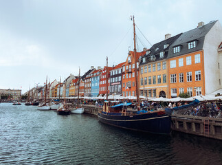 Fototapeta na wymiar Kopenhagen gekleurde huisjes
