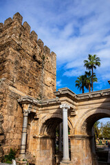 Fototapeta na wymiar Hadrian's Gate in the old town of Antalya, Turkey. Ancient architecture.