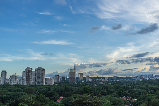 Vista do bairro de Pinheiros, na cidade de S&atilde;o Paulo, Brasil