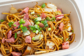 stir fried noodles with vegetables