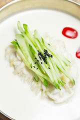 cold bean-soup noodles, noodles in cold bean soup
