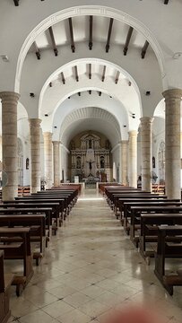 Altar de iglesia de pueblo