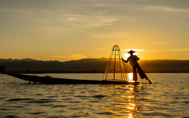 Mandalay, Myanmar, November 22, 2016: fishermen who go out fishing in mandalay, inle lake