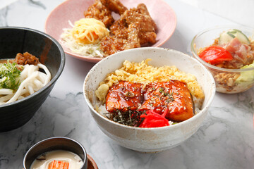 Freshly cooked Japanese food salmon rice bowl topping