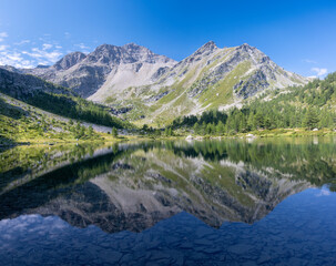Fototapeta na wymiar The landscape at Lago d Arpy lake.