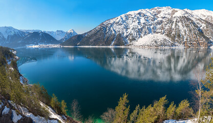 Fototapeta na wymiar beautiful lake Achensee, sunny winter day in the austrian alps