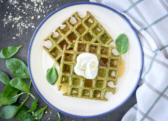 Spinach waffles  - 597554422