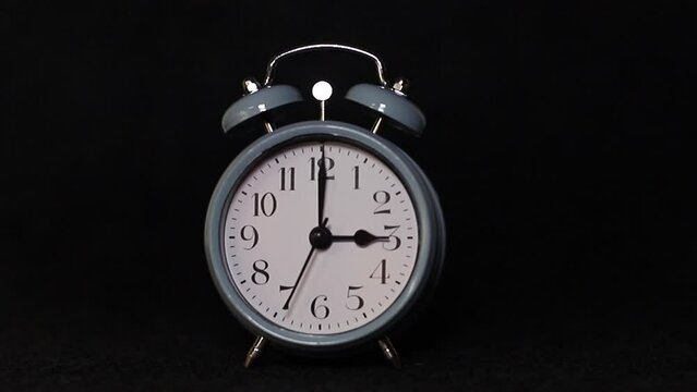 Reloj despertador clásico