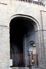 Entrada de la catedral de Jaca