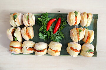 ciabatta with mozzarella, tomato and arugula