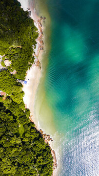 Praia Ilha Pen&iacute;nsula Pontal Daniela Florian&oacute;polis Floripa Natureza Paisagem Natural Manguezal Mar Oceano Atl&acirc;ntico Mata Atl&acirc;ntica Viagem Ver&atilde;o Viajar F&eacute;rias Ba&iacute;a Norte C&eacute;u Santa Catarina Brasil Drone