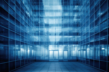 Perfectly symmetrical perspective structure, transparent light blue pure glass curtain wall.