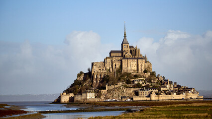 Fototapeta na wymiar Mont-Saint-Michel, France