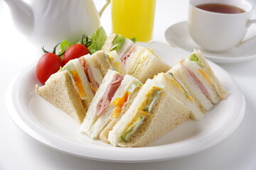 ミックスサンドイッチ 朝食